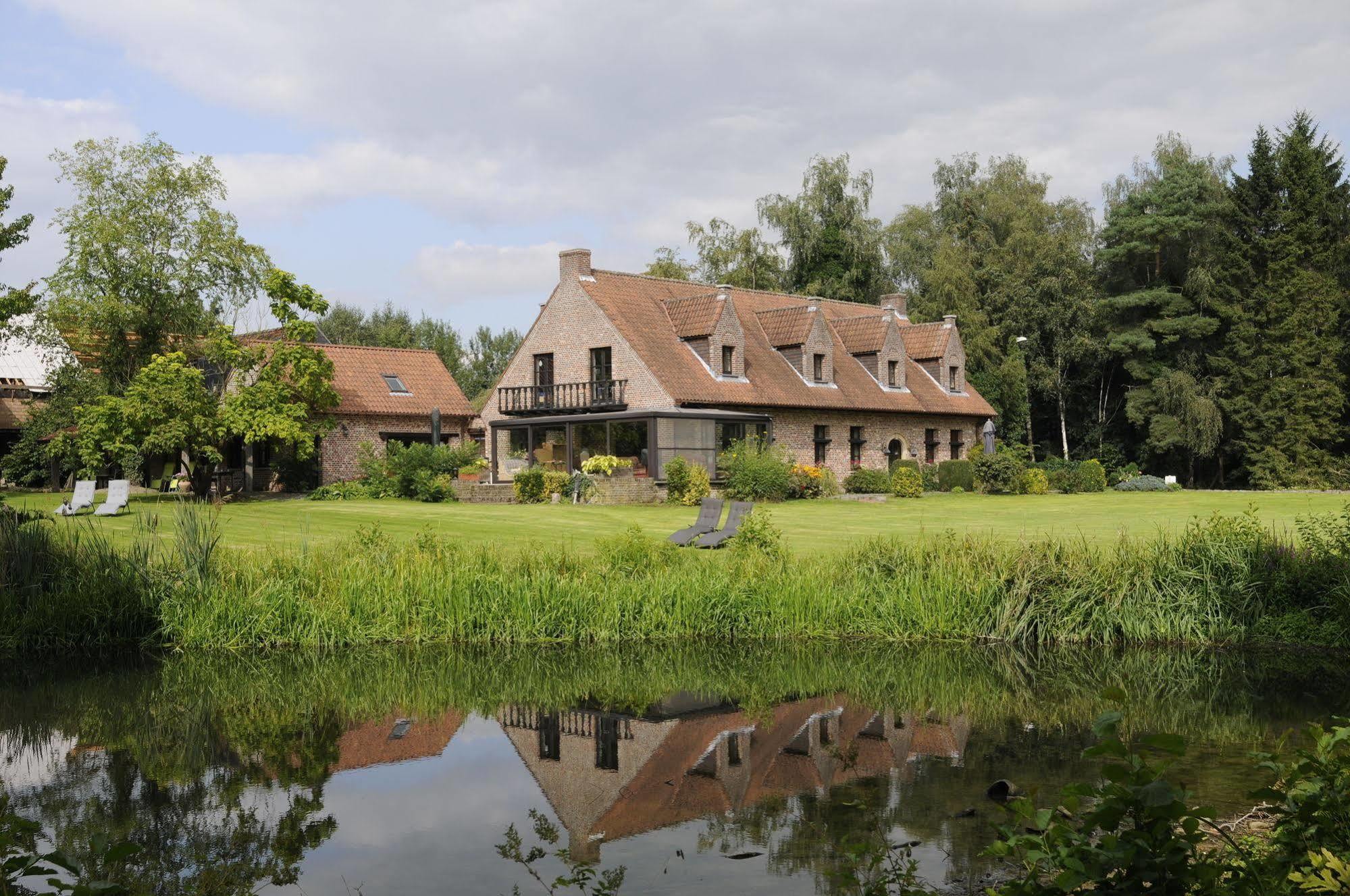 'T Vijverhof Viane Экстерьер фото