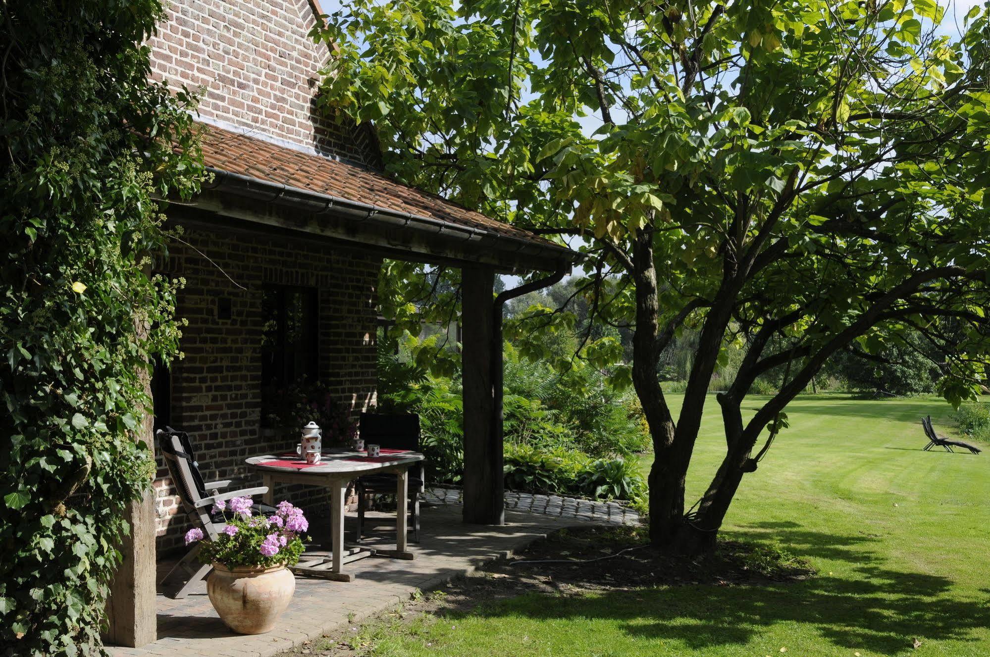 'T Vijverhof Viane Экстерьер фото